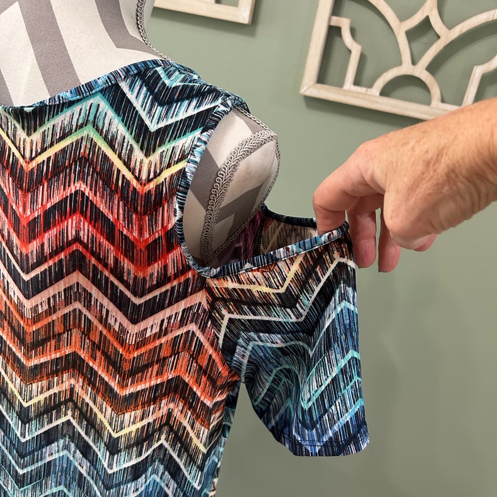 Messini Chevron Pattern Dress - Picture 3 of 4
